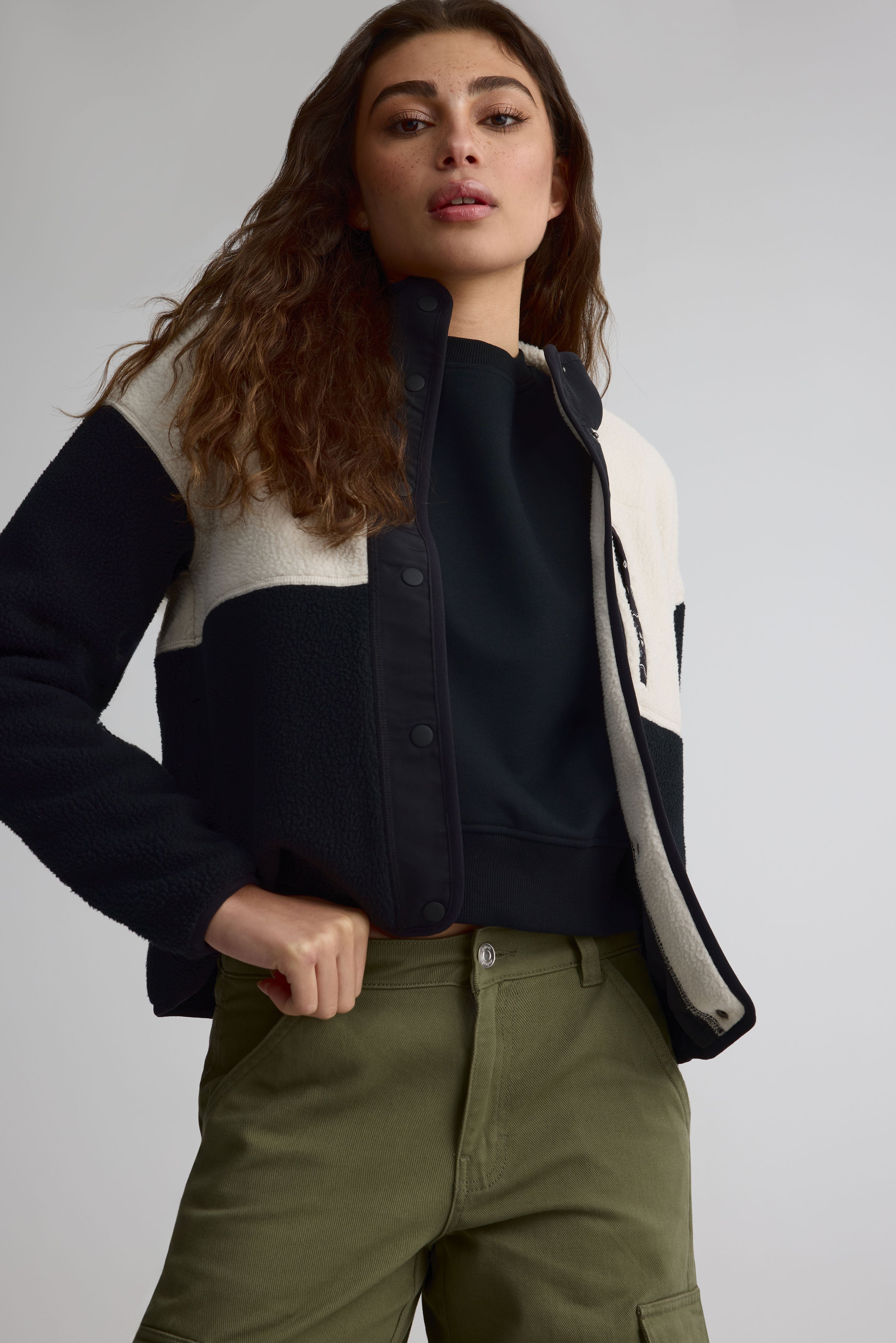 High-collar sherpa jacket for women