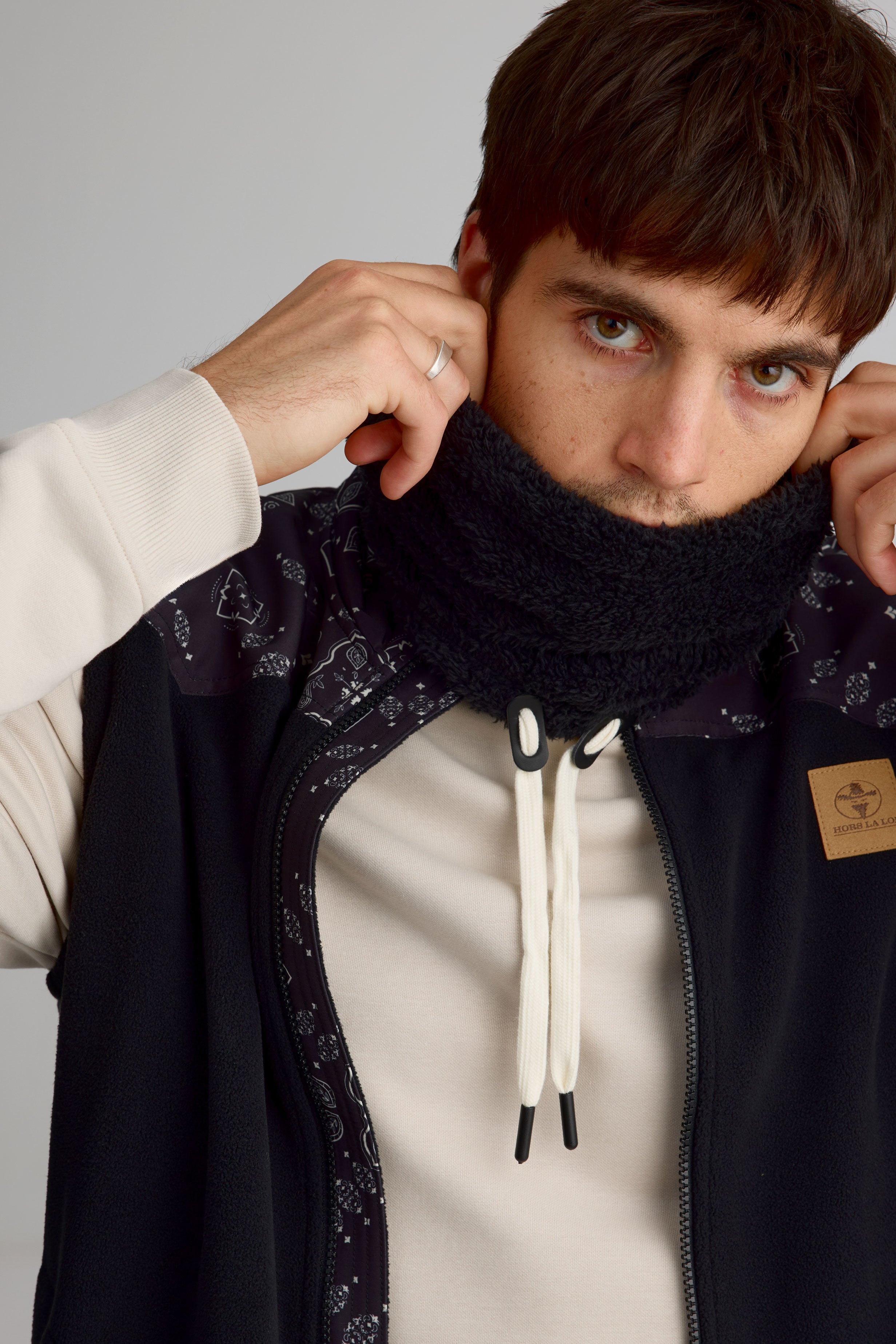 Tube en peluche unisexe