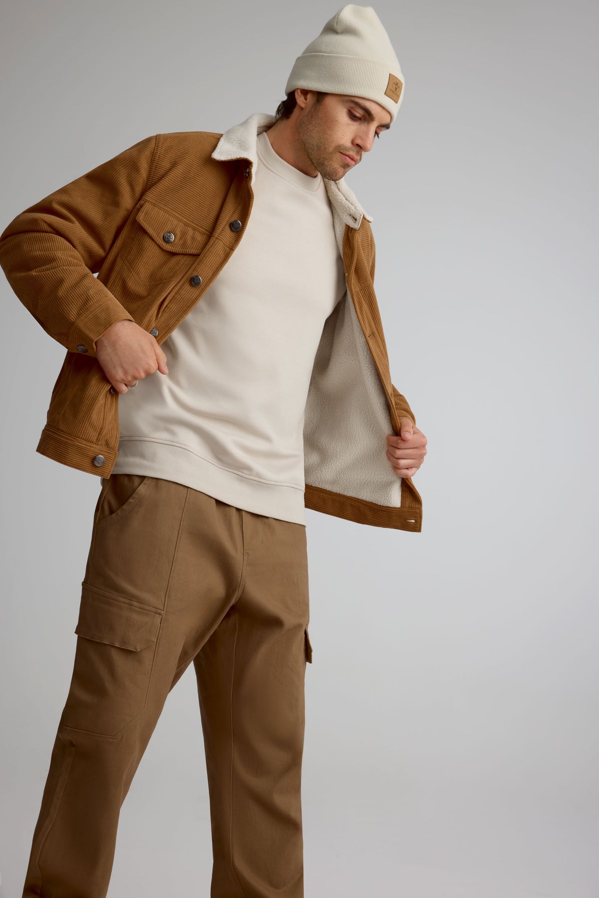 Corduroy jacket with sherpa collar for men