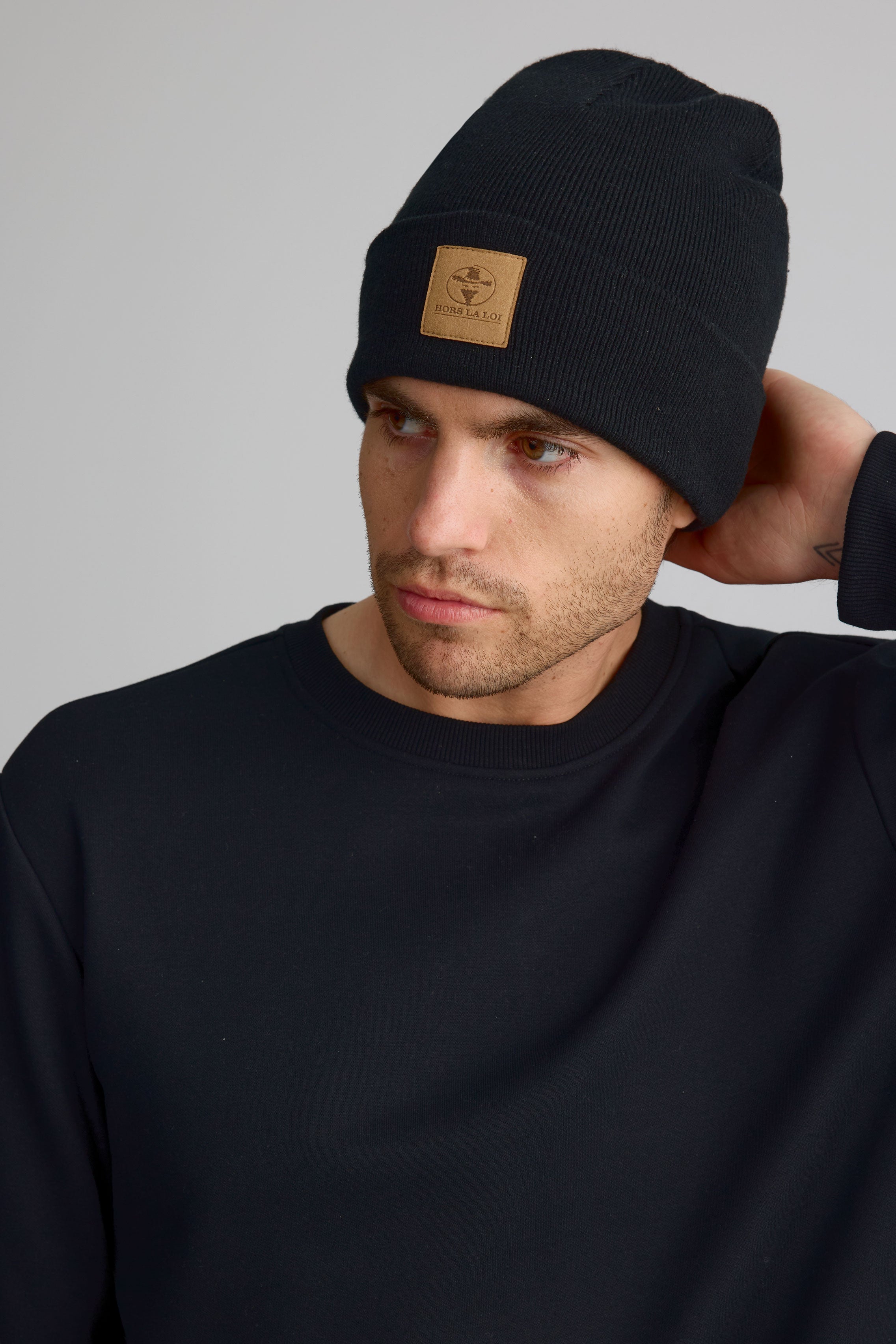 Tuque Noire/Carreaux - Homme main image 1