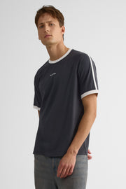 Raglan t-shirt for men – The Pitcher