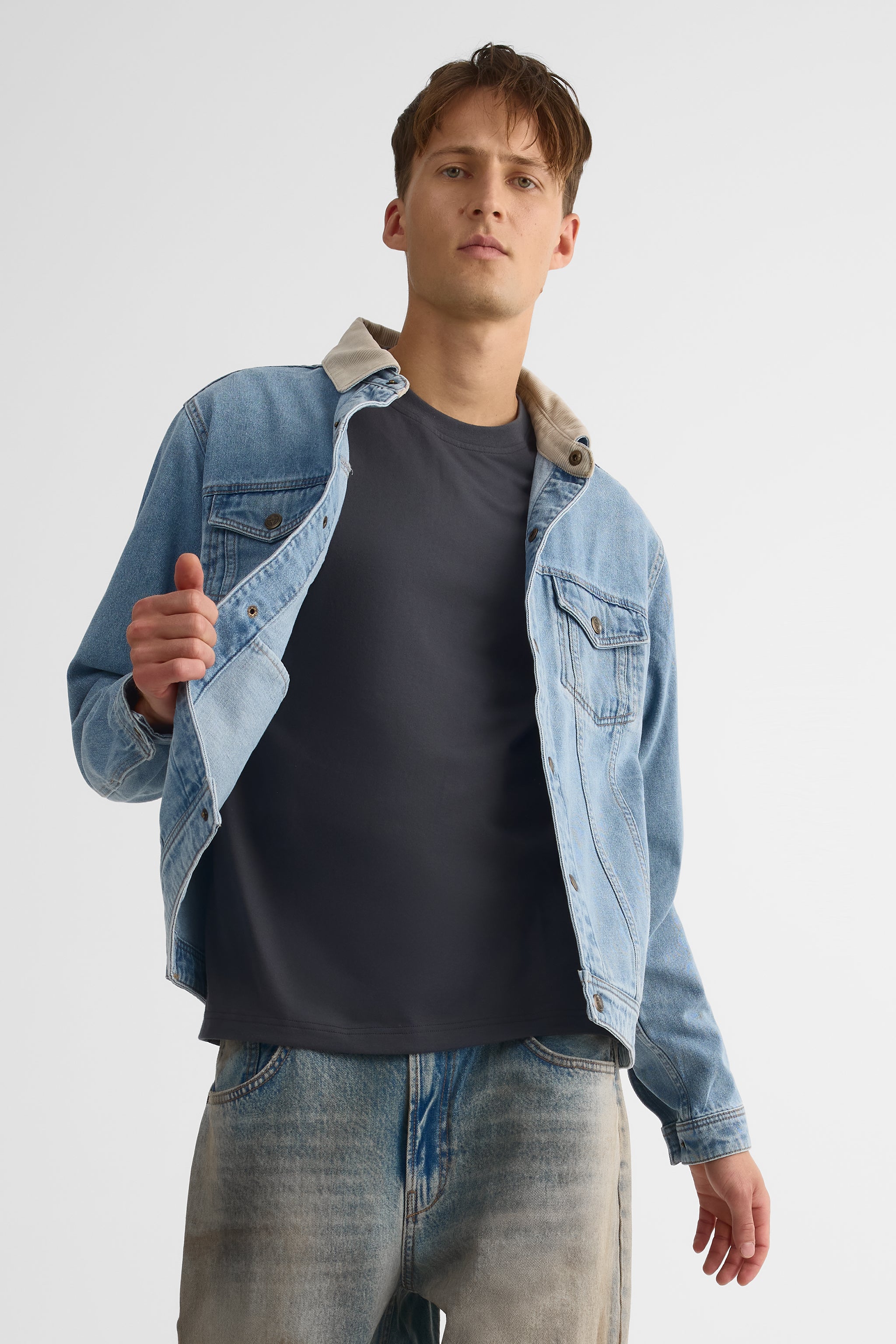 Manteau en jeans avec col en velours côtelé pour homme – Le Camionneur