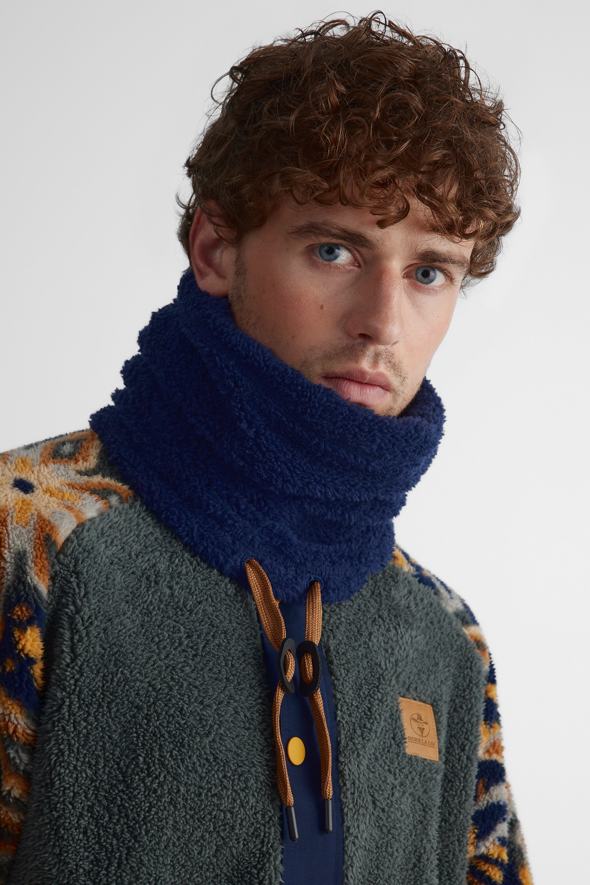 Tube en peluche unisexe